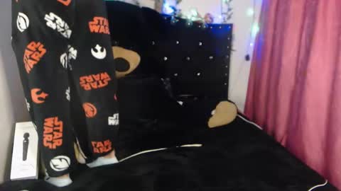 valenthina_96 online show from January 2026 10:45:01 PM