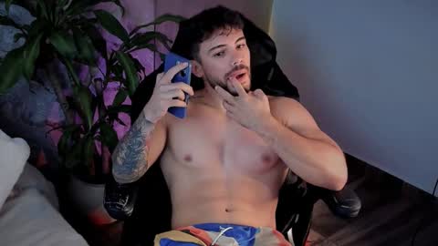 Snapshot of valenthinoking chatting on September 2025 11:50:02 PM valenthinoking online show from September 2025 11:50:02 PM