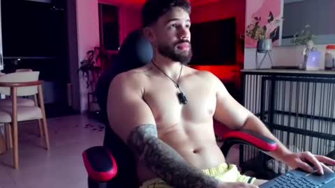 Snapshot of valenthinoking chatting on August 2026 12:09:01 AM valenthinoking online show from August 2026 12:09:01 AM