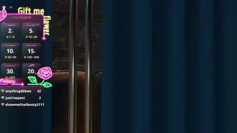 Valentia online show from October 2025 01:58:02 AM