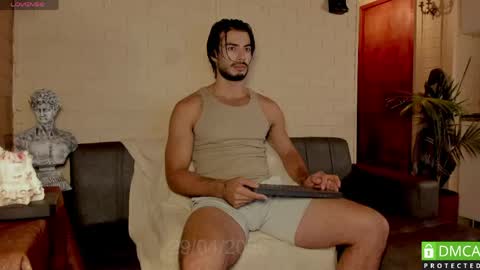 valentin_hoffman online show from May 2026 12:33:01 PM