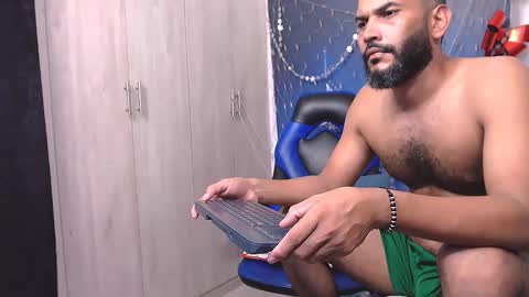 Snapshot of valentin_king7 chatting on December 2024 05:55:02 PM Valentine online show from December 2024 05:55:02 PM