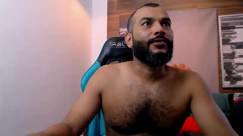 Snapshot of valentin_king7 chatting on December 2024 11:36:02 AM Valentine online show from December 2024 11:36:02 AM