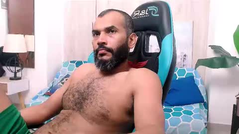 Snapshot of valentin_king7 chatting on December 2024 12:06:01 PM Valentine online show from December 2024 12:06:01 PM