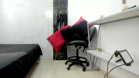 VALENTIN  online show from April 2026 04:10:02 AM