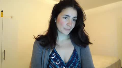 Snapshot of valentina187 chatting on December 2024 12:35:01 PM Valentina online show from December 2024 12:35:01 PM