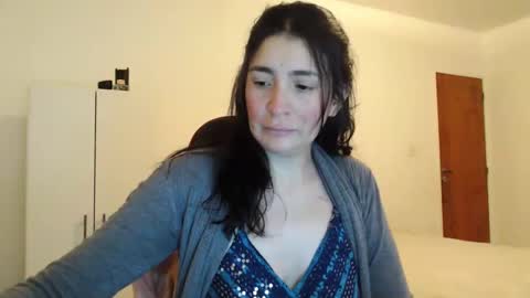 Snapshot of valentina187 chatting on December 2024 10:39:02 AM Valentina online show from December 2024 10:39:02 AM