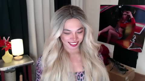 Amanda online show from March 2025 12:01:02 PM