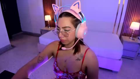Valentina online show from June 2026 07:57:02 PM