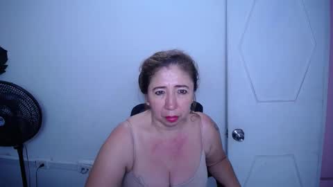 Snapshot of valentina_mature chatting on September 2025 10:41:01 AM Valentina online show from September 2025 10:41:01 AM