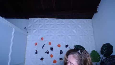 Snapshot of valentina_mature chatting on October 2025 08:20:01 AM Valentina online show from October 2025 08:20:01 AM