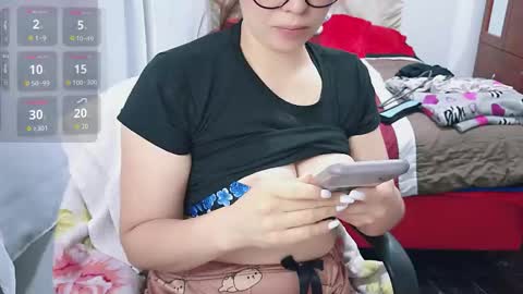 Snapshot of valentina_nappi96 chatting on March 2026 01:21:01 AM VALE online show from March 2026 01:21:01 AM