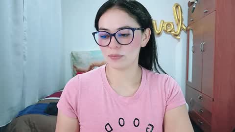 Snapshot of valentina_nappi96 chatting on March 2026 12:06:02 AM VALE online show from March 2026 12:06:02 AM