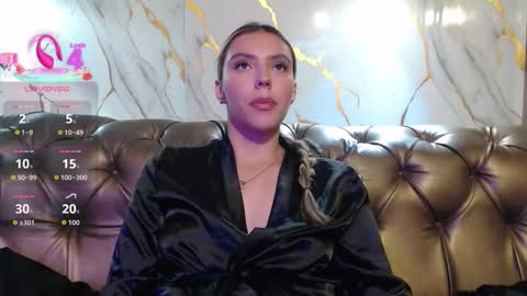 Snapshot of valentina_red18 chatting on September 2025 04:53:02 PM Valentina online show from September 2025 04:53:02 PM