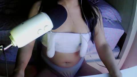 Snapshot of valentinaceleste chatting on May 2026 04:50:01 AM Valentina Celeste online show from May 2026 04:50:01 AM