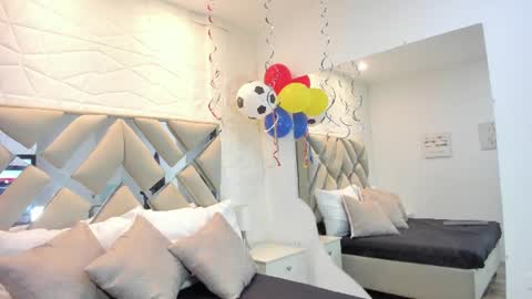 Snapshot of valentinasu_ chatting on June 2026 11:36:01 AM VALENTINA online show from June 2026 11:36:01 AM