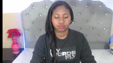 valentina vega online show from November 2025 03:05:02 AM