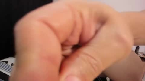 Valentine  online show from November 2025 03:23:01 PM