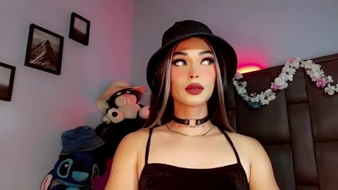 Marian online show from October 2025 11:17:01 AM