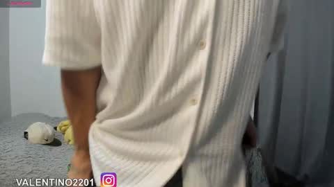 valentino online show from November 2025 12:57:01 AM