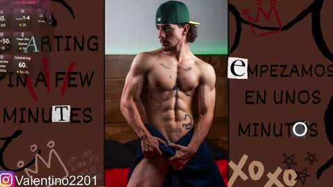 Snapshot of valentino_2201 chatting on May 2026 01:03:01 AM Valentino - 15 OFF valentino2201 online show from May 2026 01:03:01 AM
