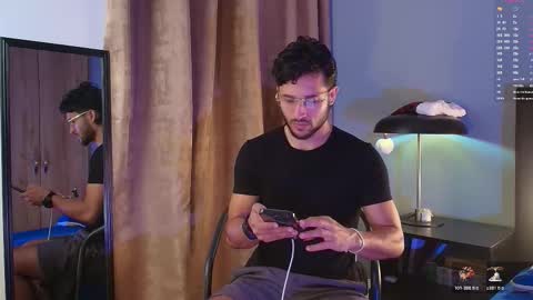 Valentino online show from December 2025 09:01:01 PM