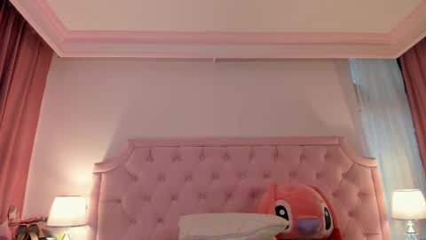 Vale Toro  online show from February 2025 04:47:01 PM