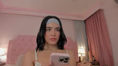 Snapshot of valentoro1 chatting on February 2026 12:25:01 PM Vale Toro online show from February 2026 12:25:01 PM