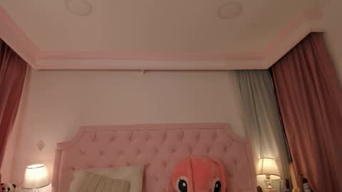 Snapshot of valentoro1 chatting on February 2026 12:02:01 PM Vale Toro online show from February 2026 12:02:01 PM