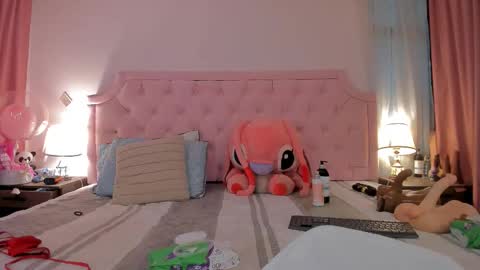 Snapshot of valentoro1 chatting on March 2026 12:00:02 PM Vale Toro online show from March 2026 12:00:02 PM