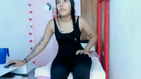 Snapshot of valenttina_narvaez chatting on June 2026 01:31:01 PM vale online show from June 2026 01:31:01 PM