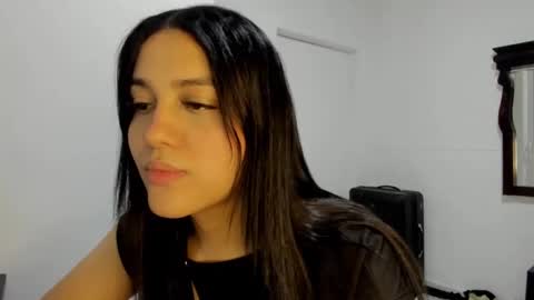 Snapshot of valeri_cooper23 chatting on September 2025 02:27:02 AM valeri cooper online show from September 2025 02:27:02 AM
