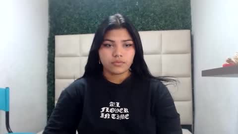 Snapshot of valeri_harpers4 chatting on February 2025 10:10:01 PM valeri_harpers4 online show from February 2025 10:10:01 PM