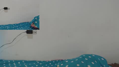 Snapshot of valeria032 chatting on March 2026 04:23:01 AM valeria online show from March 2026 04:23:01 AM