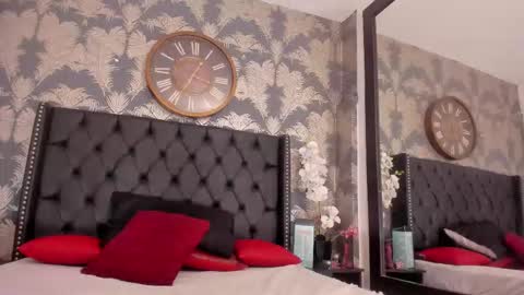 valeria_collin online show from December 2025 05:51:02 PM