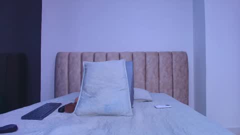 Snapshot of valeria_rioss chatting on February 2026 07:43:01 PM Valeria online show from February 2026 07:43:01 PM