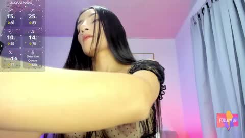 Snapshot of valeria_wood chatting on February 2025 08:03:01 AM valeria online show from February 2025 08:03:01 AM