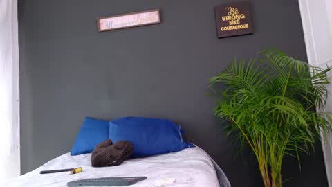 valeriaa cruz online show from May 2026 01:39:01 PM