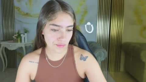 Snapshot of valeriaa_s chatting on July 2026 12:24:02 PM valeriaa_s online show from July 2026 12:24:02 PM