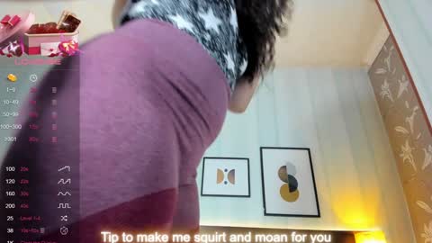 Snapshot of valeriaa_soler chatting on February 2025 01:00:02 PM Valeria online show from February 2025 01:00:02 PM