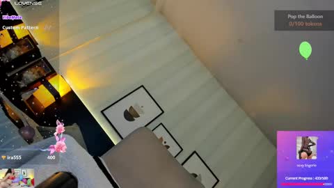 Snapshot of valeriaa_soler chatting on March 2025 05:35:02 PM Valeria online show from March 2025 05:35:02 PM