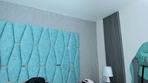 Snapshot of valeriaa_soler chatting on September 2025 06:19:01 PM Valeria online show from September 2025 06:19:01 PM