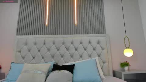 valeriacute_18 online show from March 2026 07:06:01 PM