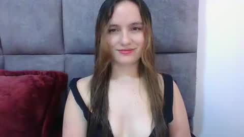Snapshot of valeriafrannco chatting on January 2025 07:21:02 PM valeriafrannco online show from January 2025 07:21:02 PM