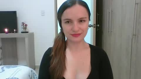 Snapshot of valeriafrannco chatting on January 2025 02:49:02 AM valeriafrannco online show from January 2025 02:49:02 AM