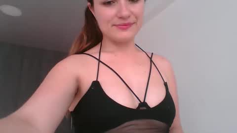 valeriafrannco online show from May 2026 08:58:02 PM