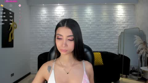 Snapshot of valeriavelvet chatting on January 2025 06:05:02 PM Vale online show from January 2025 06:05:02 PM