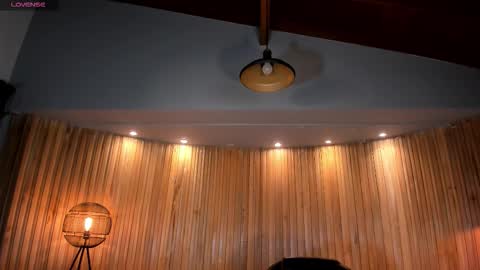 Vale  online show from October 2025 12:02:02 PM