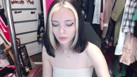 Snapshot of valeriaxkiss chatting on January 2025 07:50:01 AM ValeriaXKiss online show from January 2025 07:50:01 AM