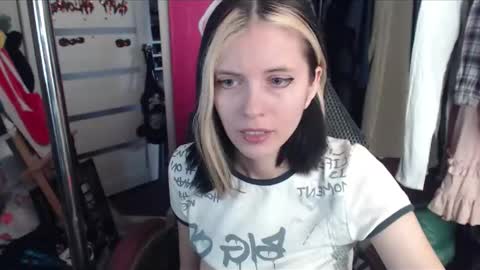 Snapshot of valeriaxkiss chatting on February 2025 09:11:02 AM ValeriaXKiss online show from February 2025 09:11:02 AM